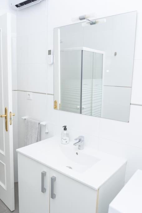 Apartamento Alexa, A 800Mts Catedral Wifi Smart Tv Мурсія Екстер'єр фото