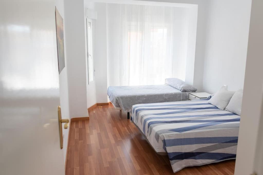 Apartamento Alexa, A 800Mts Catedral Wifi Smart Tv Мурсія Екстер'єр фото