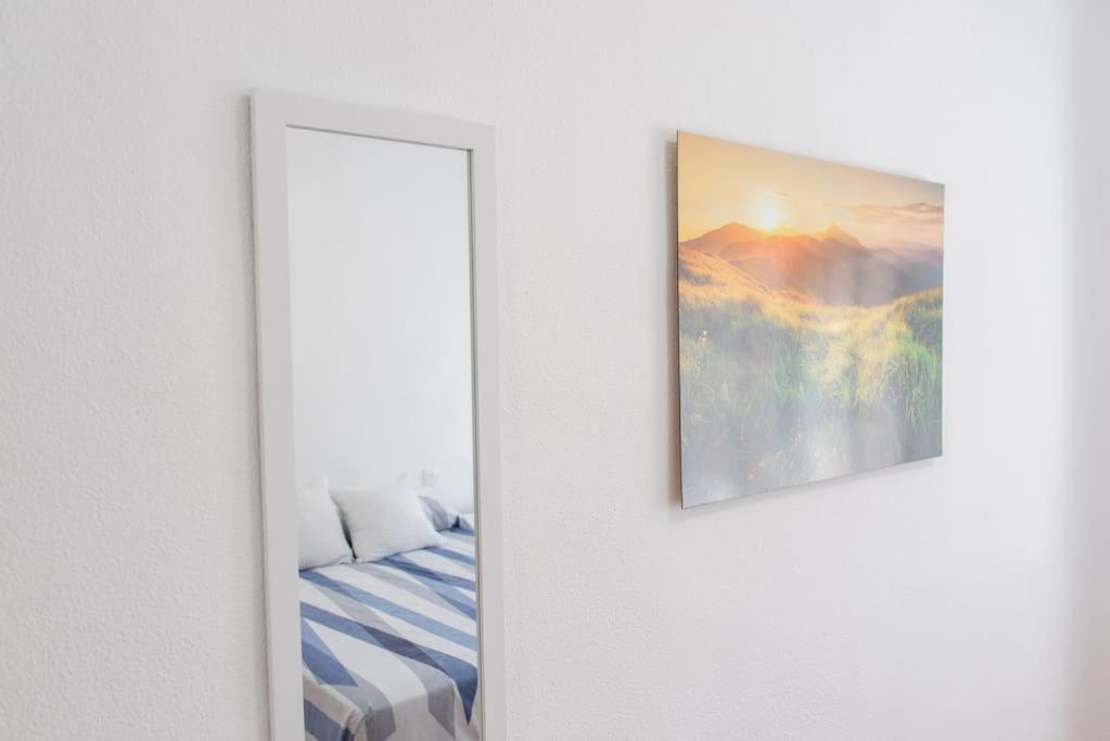 Apartamento Alexa, A 800Mts Catedral Wifi Smart Tv Мурсія Екстер'єр фото